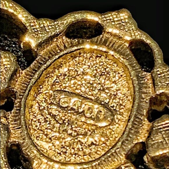 Vintage Avon gold filigree faux coral crystal floral double link bracelet 6.5” - Picture 8 of 8